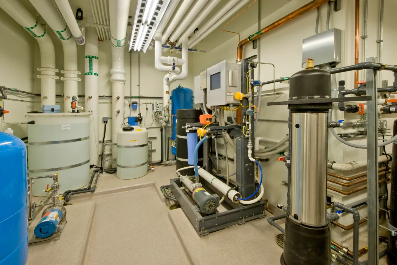 Impianto industriale di trattamento e filtrazione dell’acqua