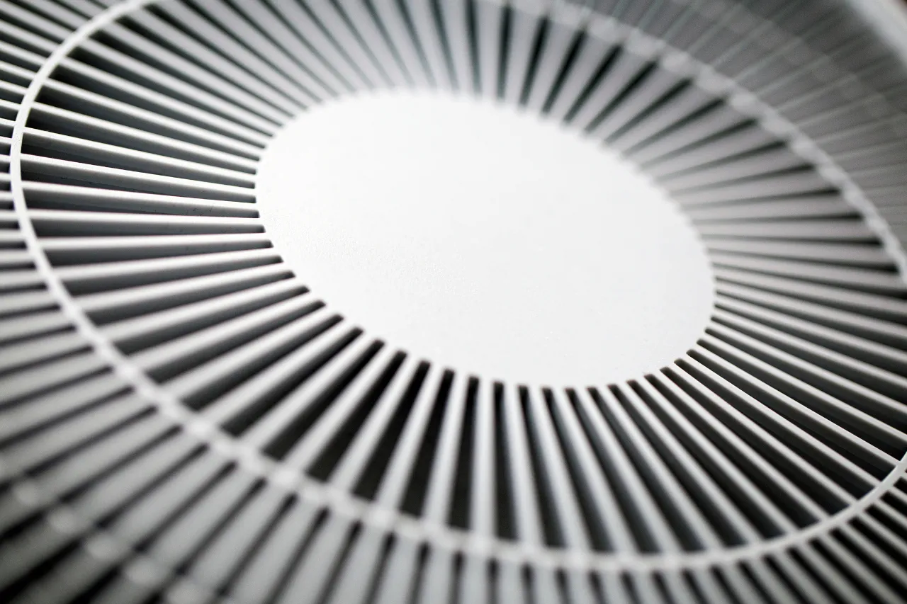 Griglia circolare bianca di ventilazione in primo piano