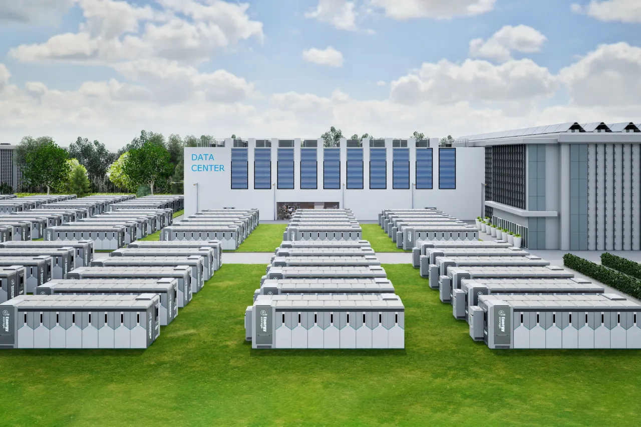 Data center con file di batterie modulari all'aperto